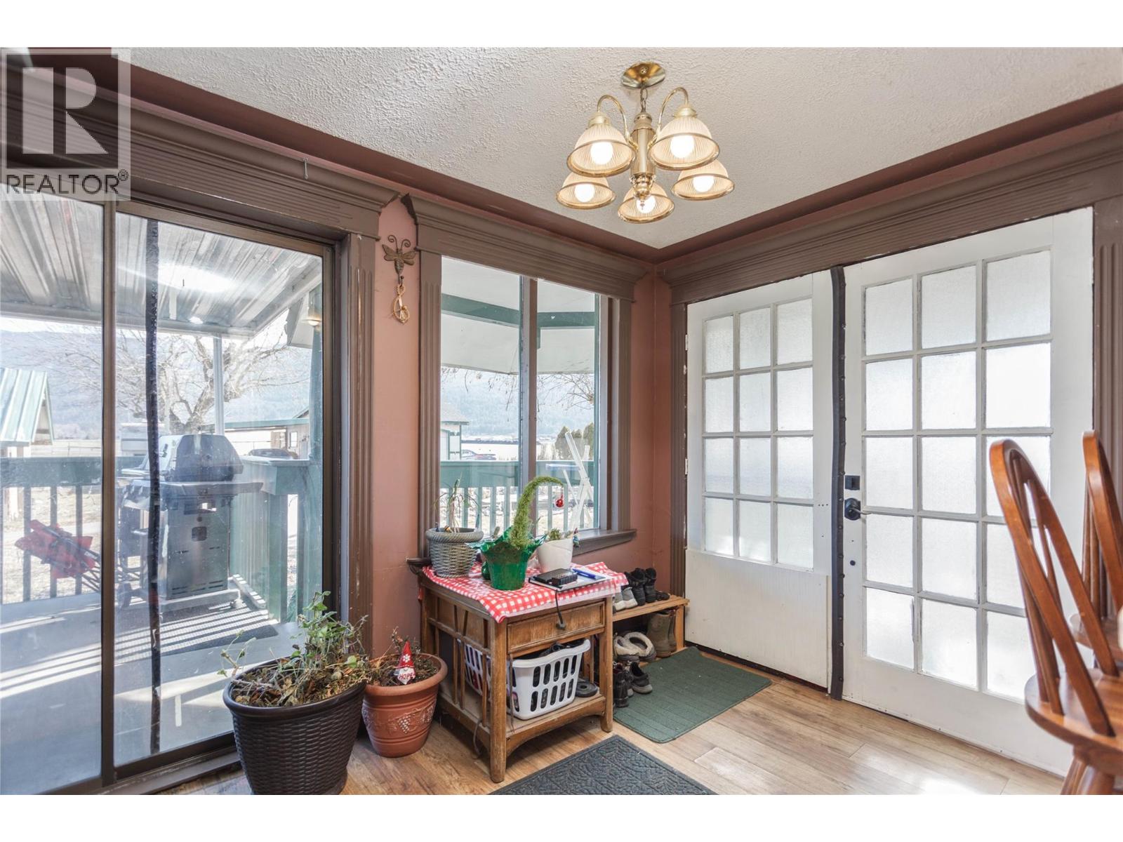 1978 Pleasant Valley Road, Spallumcheen