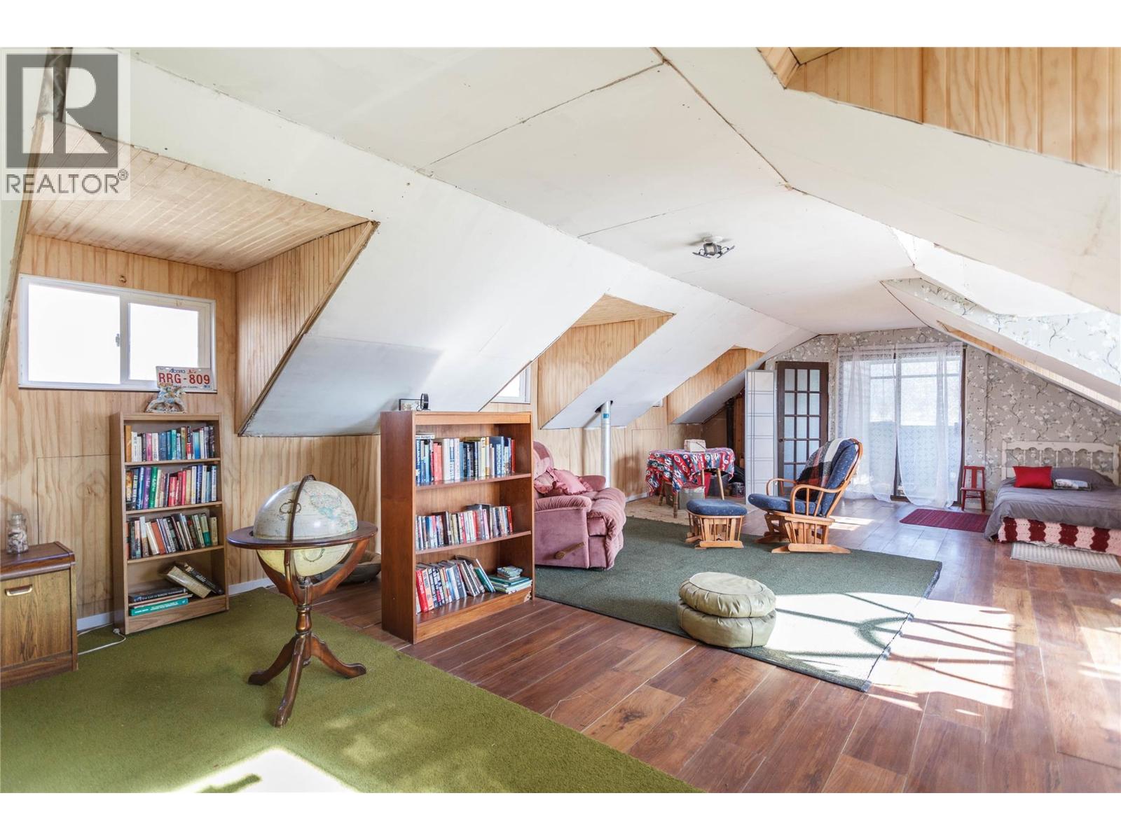 1978 Pleasant Valley Road, Spallumcheen