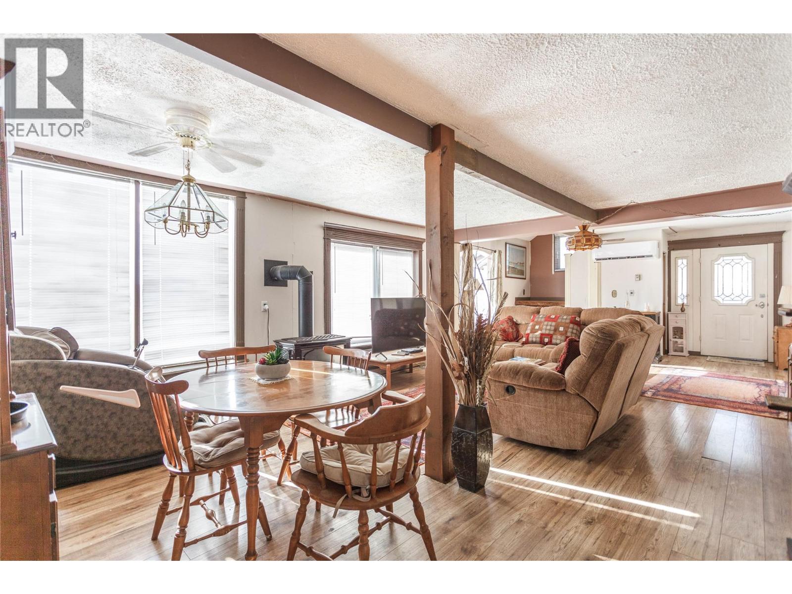 1978 Pleasant Valley Road, Spallumcheen