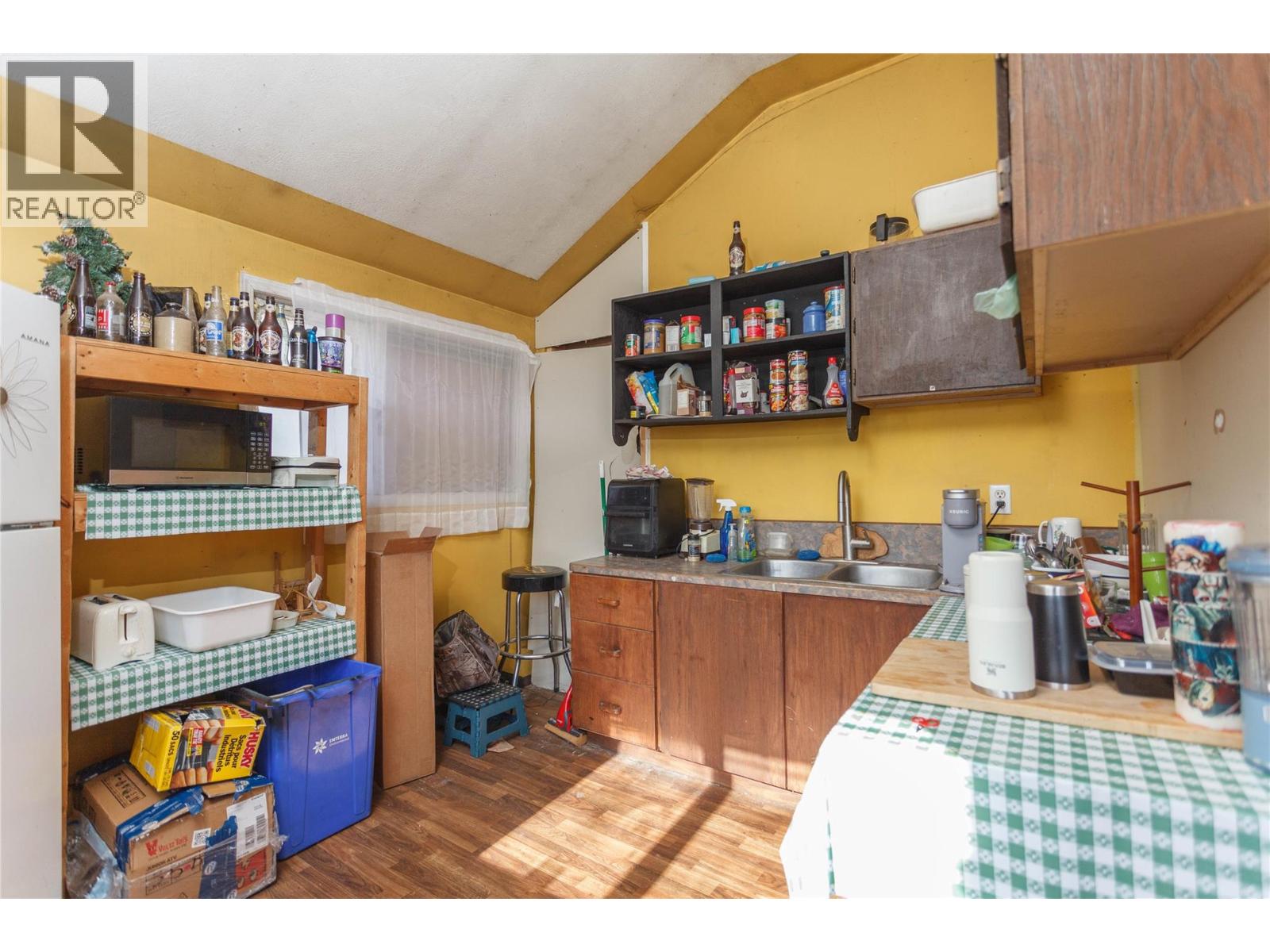 1978 Pleasant Valley Road, Spallumcheen