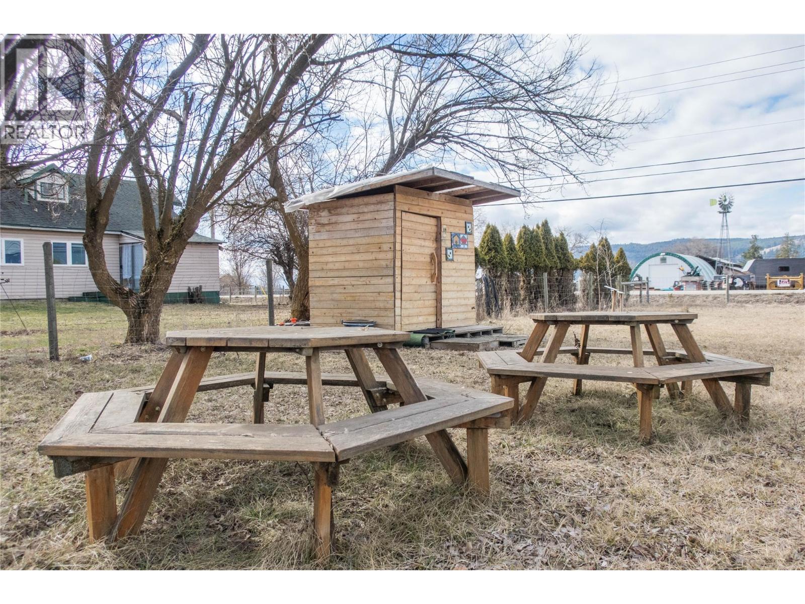 1978 Pleasant Valley Road, Spallumcheen