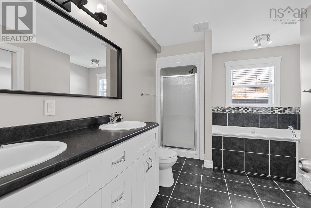 Property 15 of 33 of 5 Kiel Court