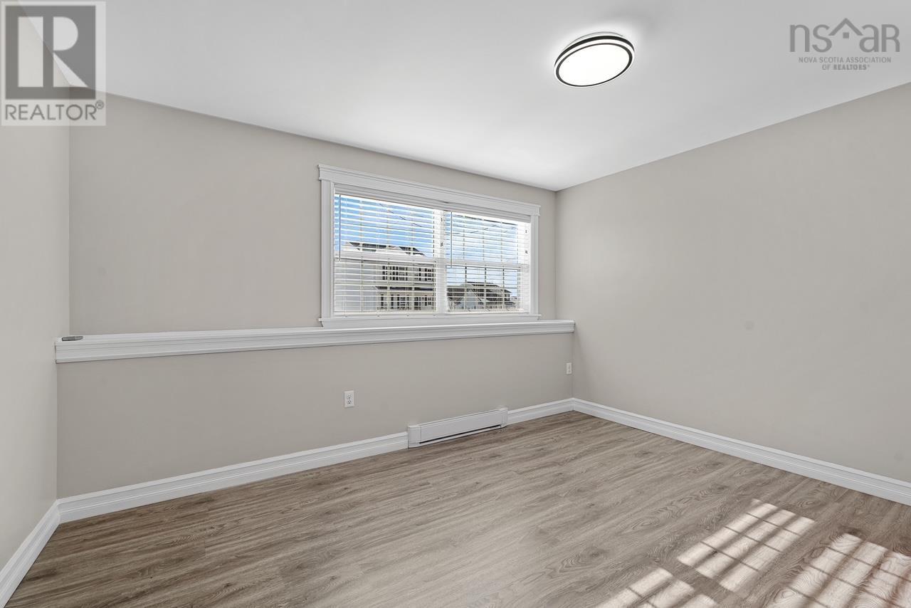 Property 23 of 33 of 5 Kiel Court