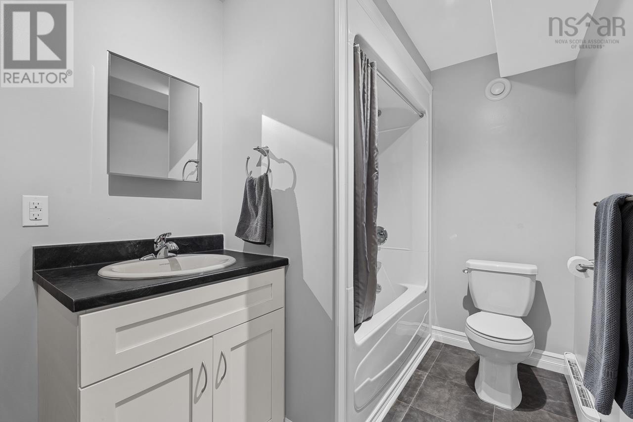 Property 24 of 33 of 5 Kiel Court