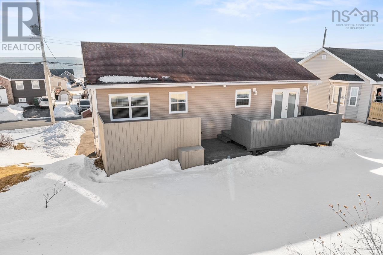 Property 32 of 33 of 5 Kiel Court