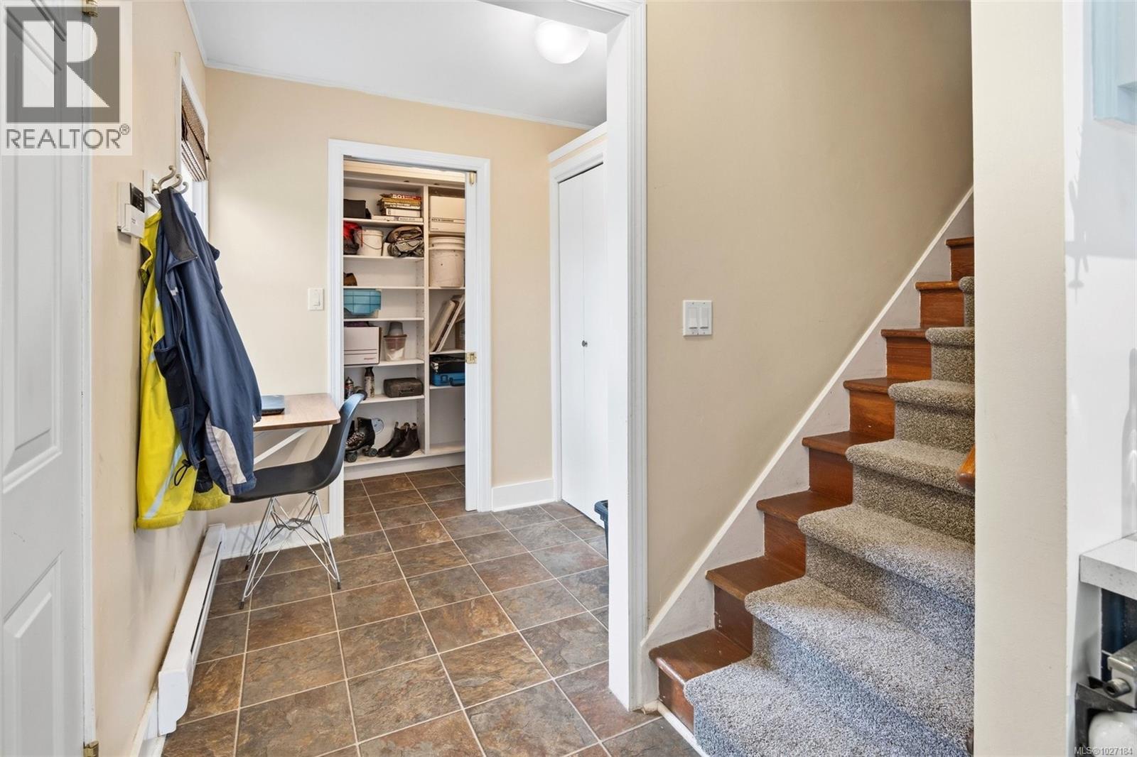  1570 Clawthorpe Avenue, Victoria