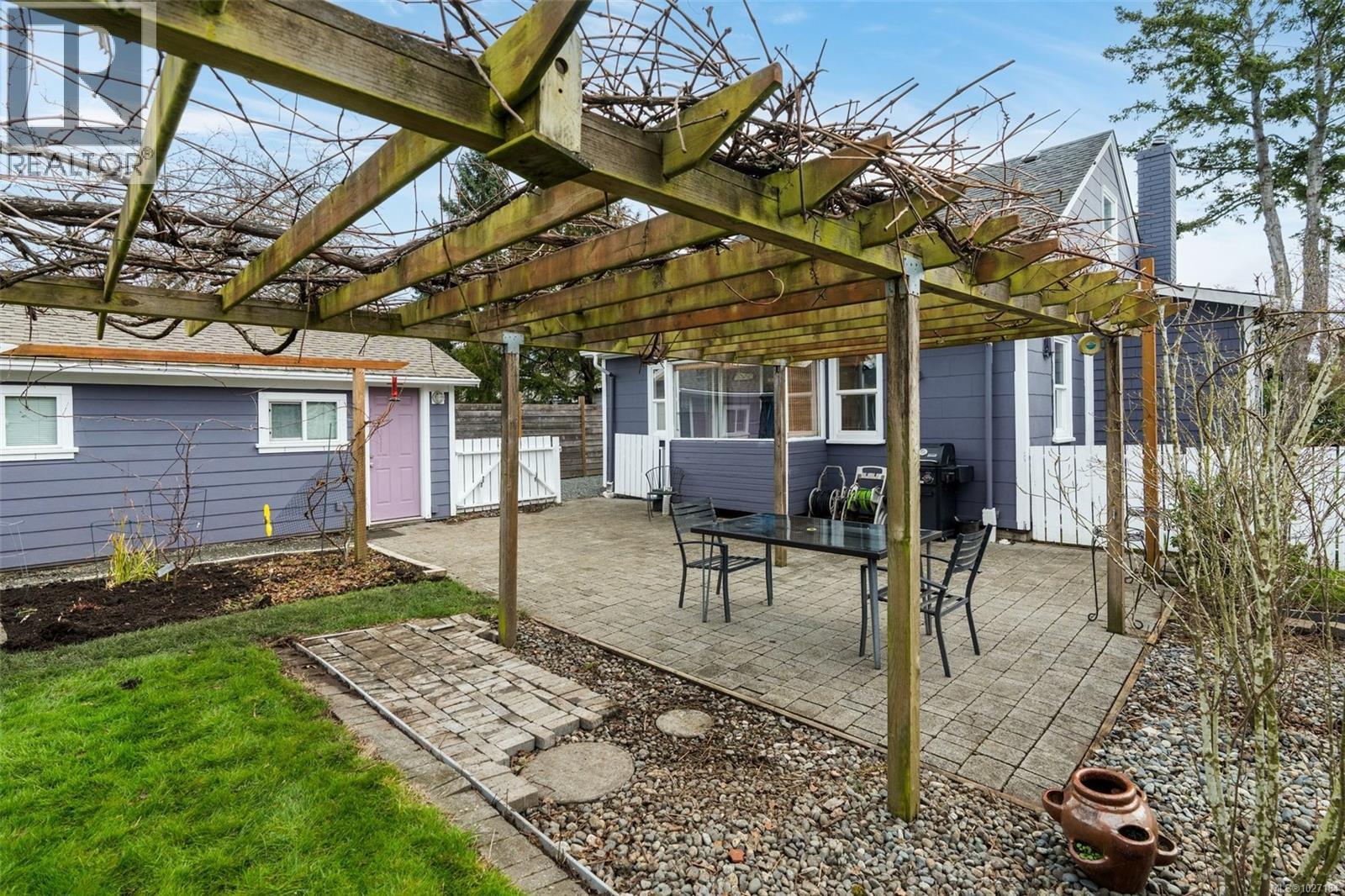  1570 Clawthorpe Avenue, Victoria