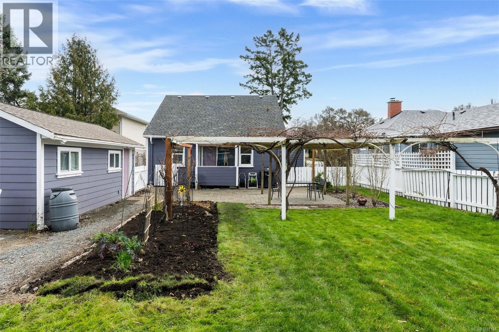  1570 Clawthorpe Avenue, Victoria