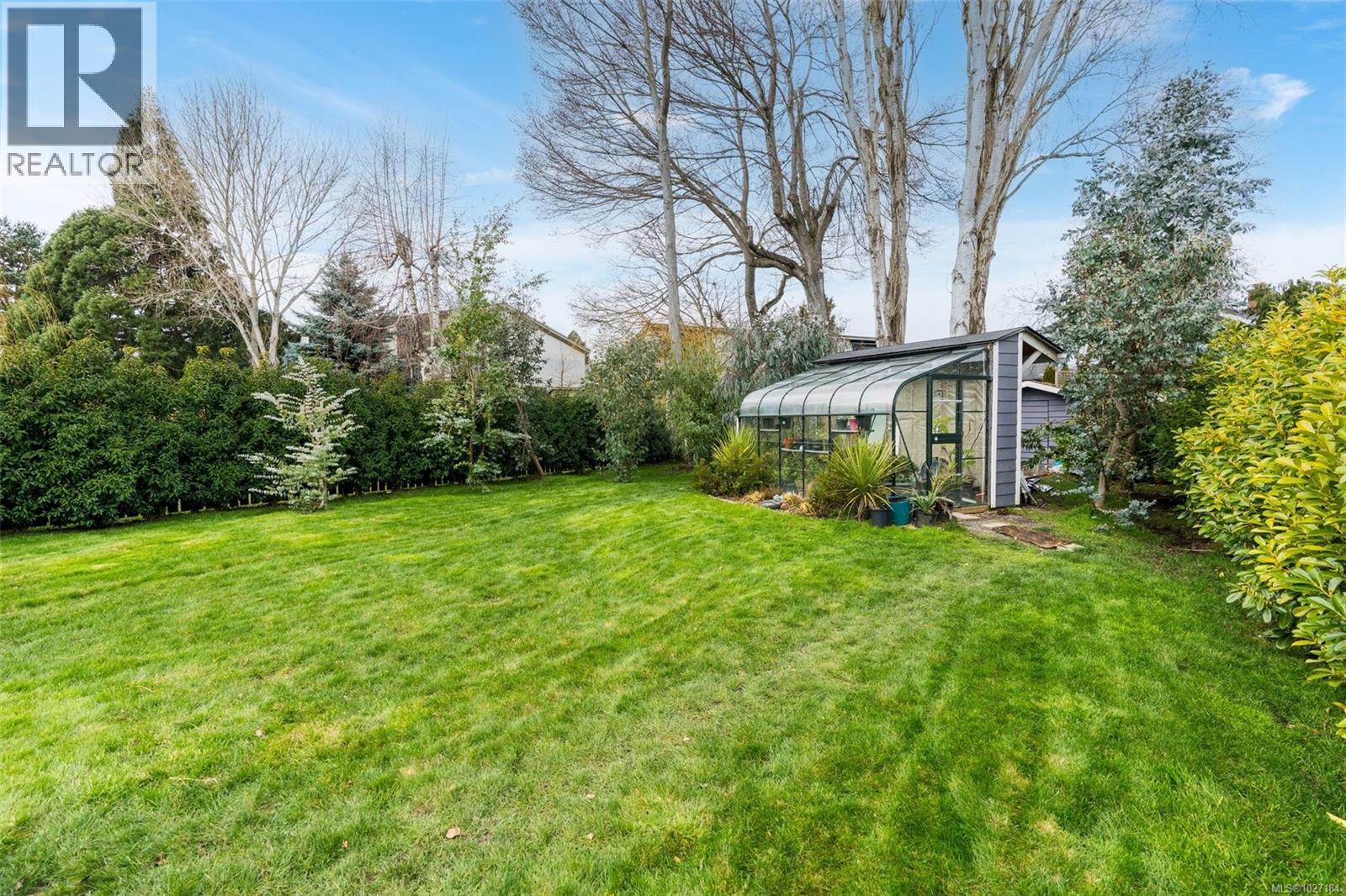  1570 Clawthorpe Avenue, Victoria