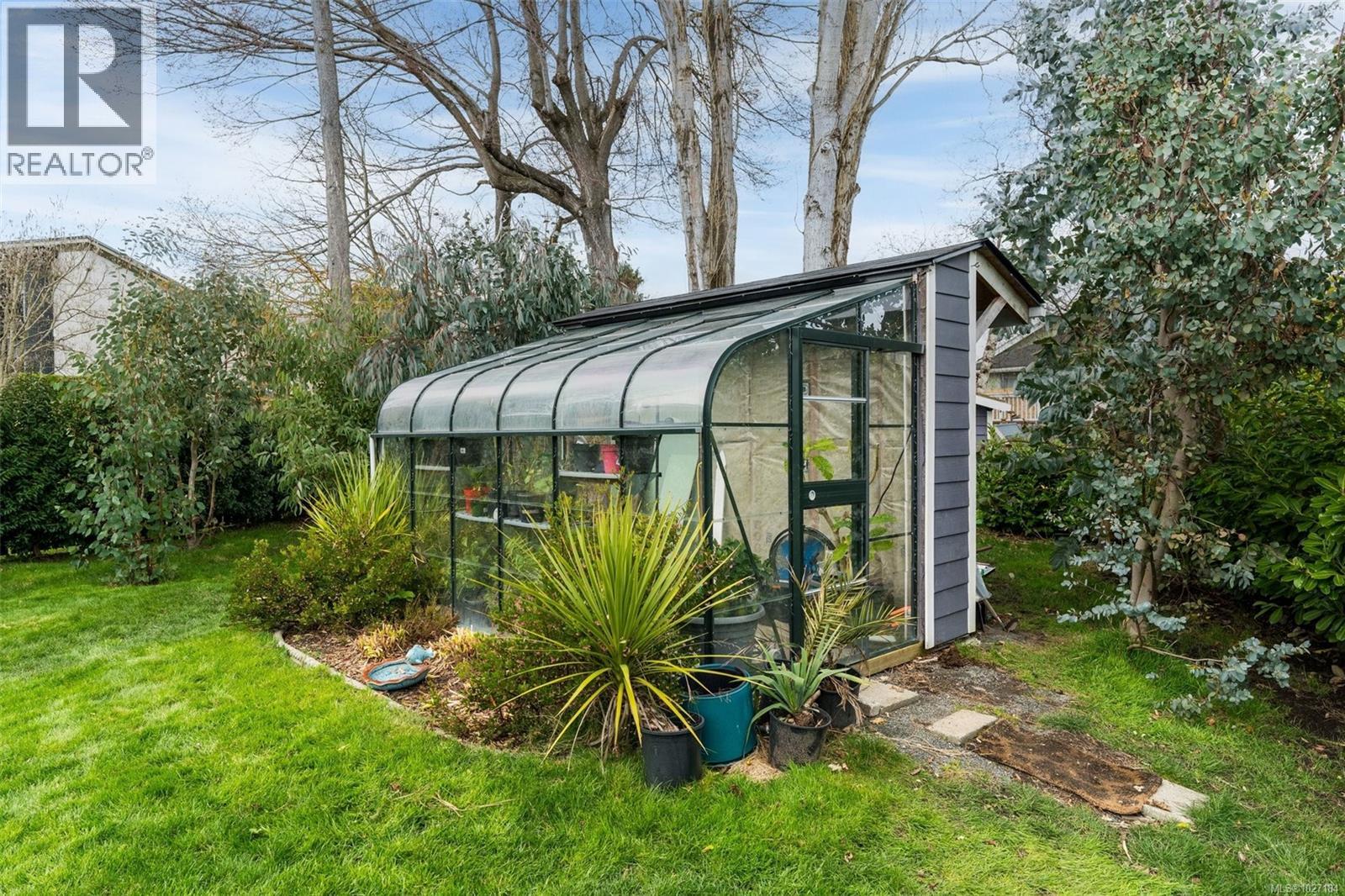  1570 Clawthorpe Avenue, Victoria