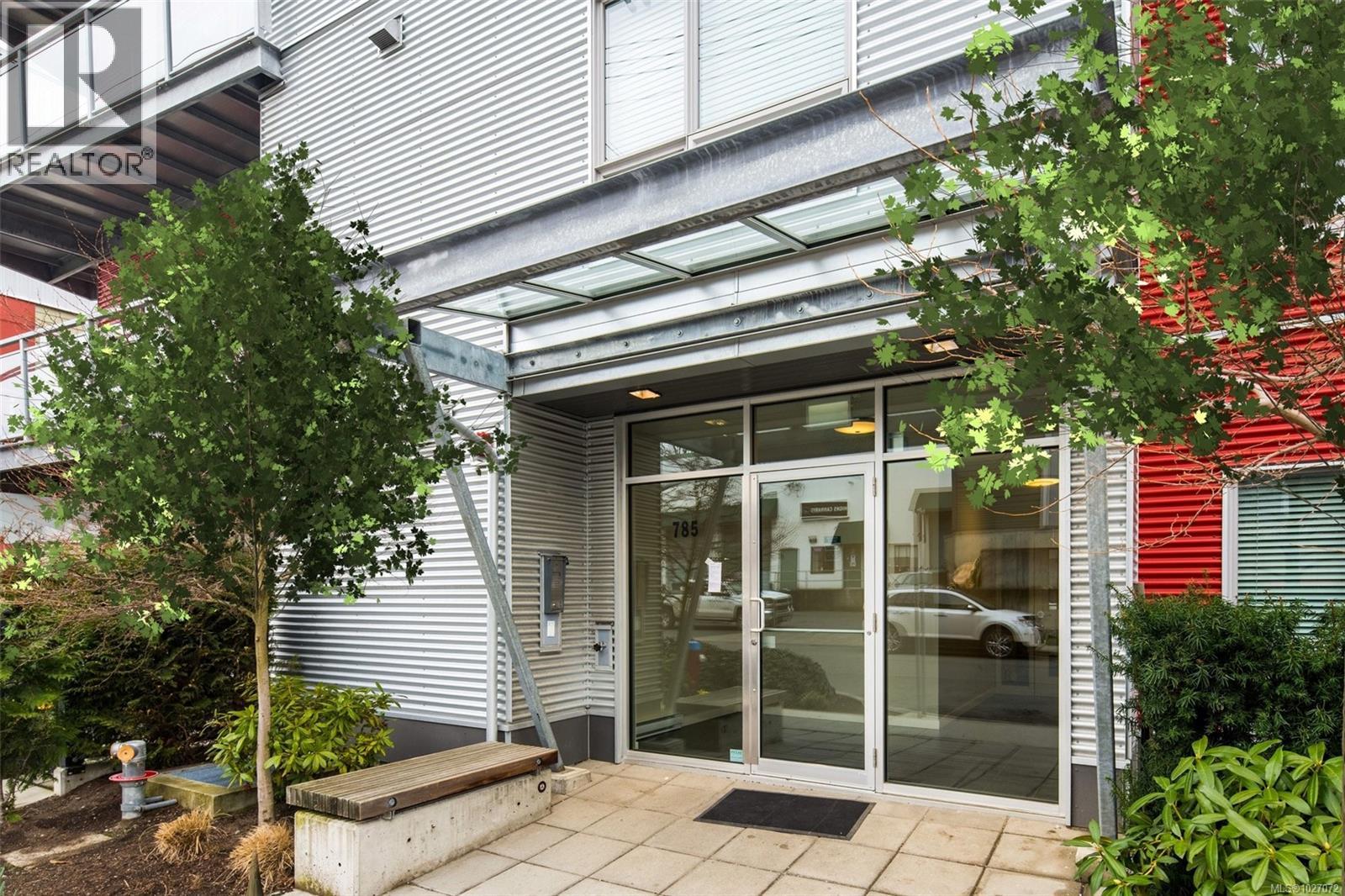 210 785 Tyee Road, Victoria