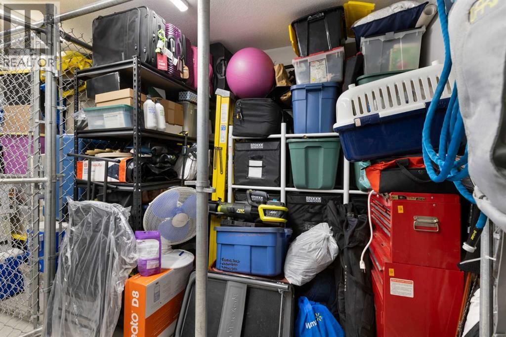 Single Family House for Sale in   Wolf Hollow Crescent SE Wolf Willow Calgary 