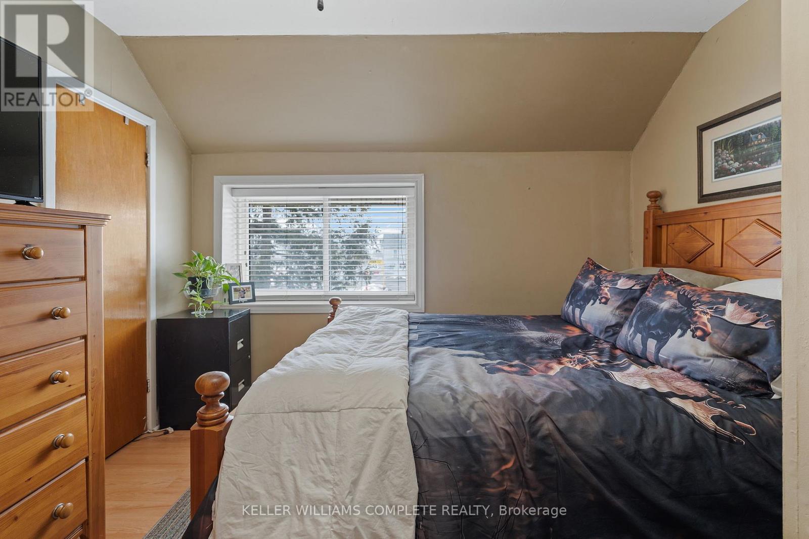 2 MILL STREET E, Haldimand, Ontario