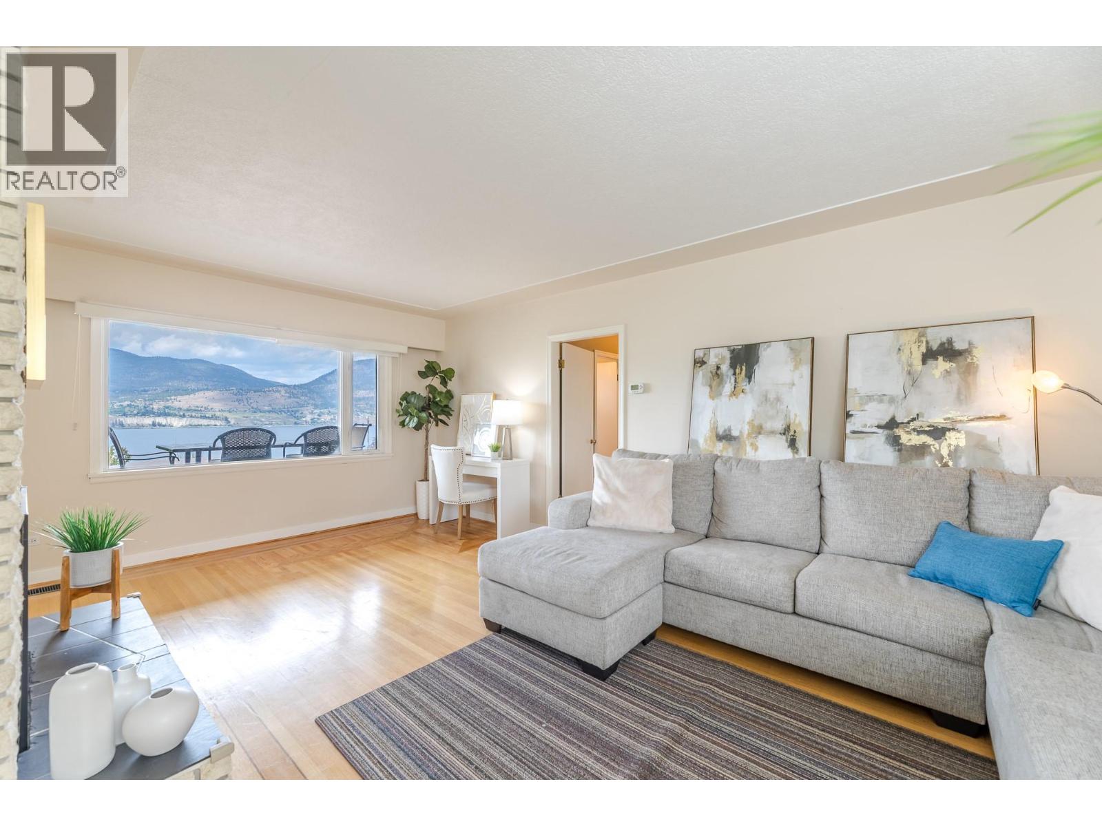 198 Bankview Place, Penticton