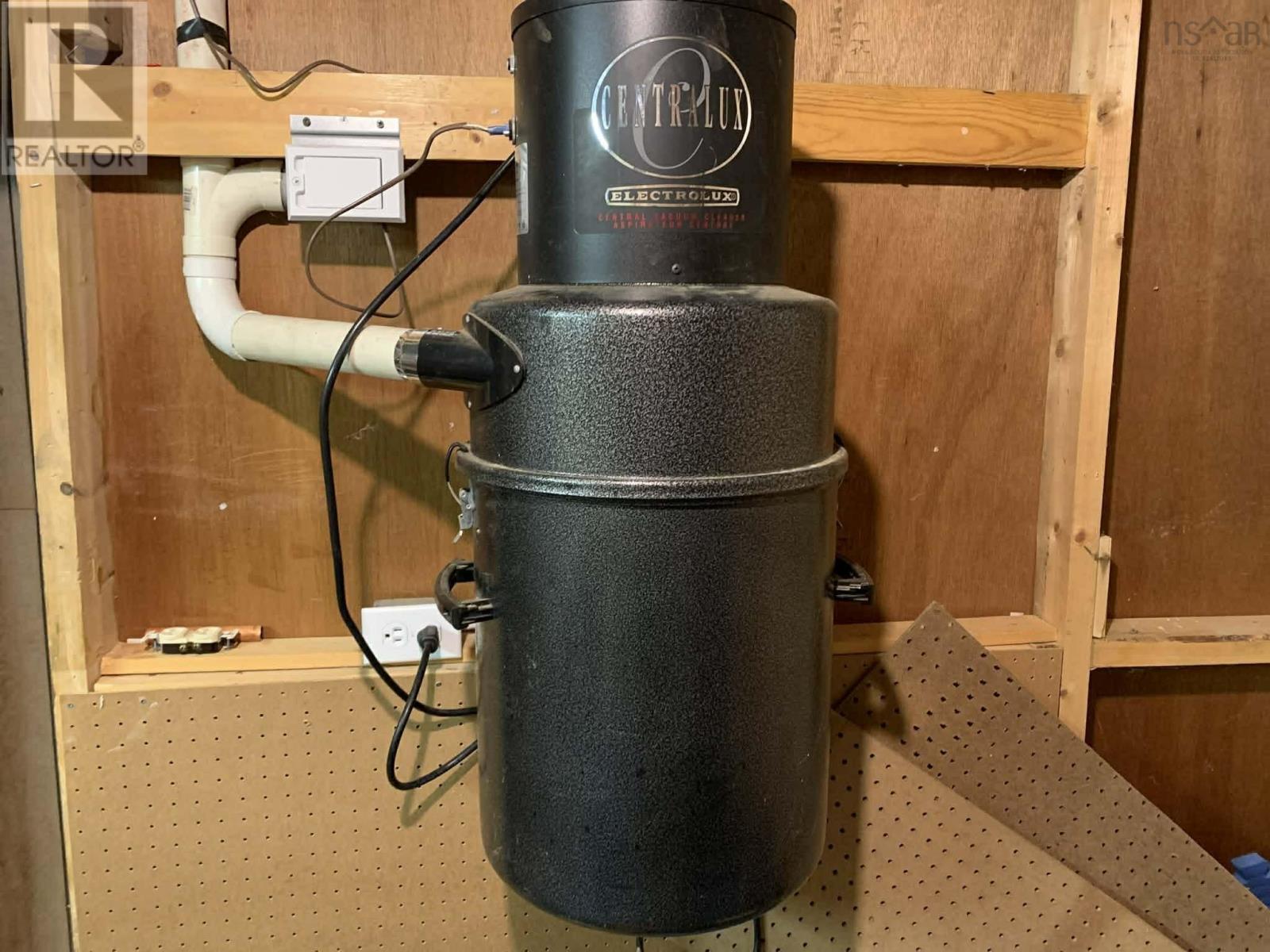 Property 18 of 19 of 74 Miller Drive