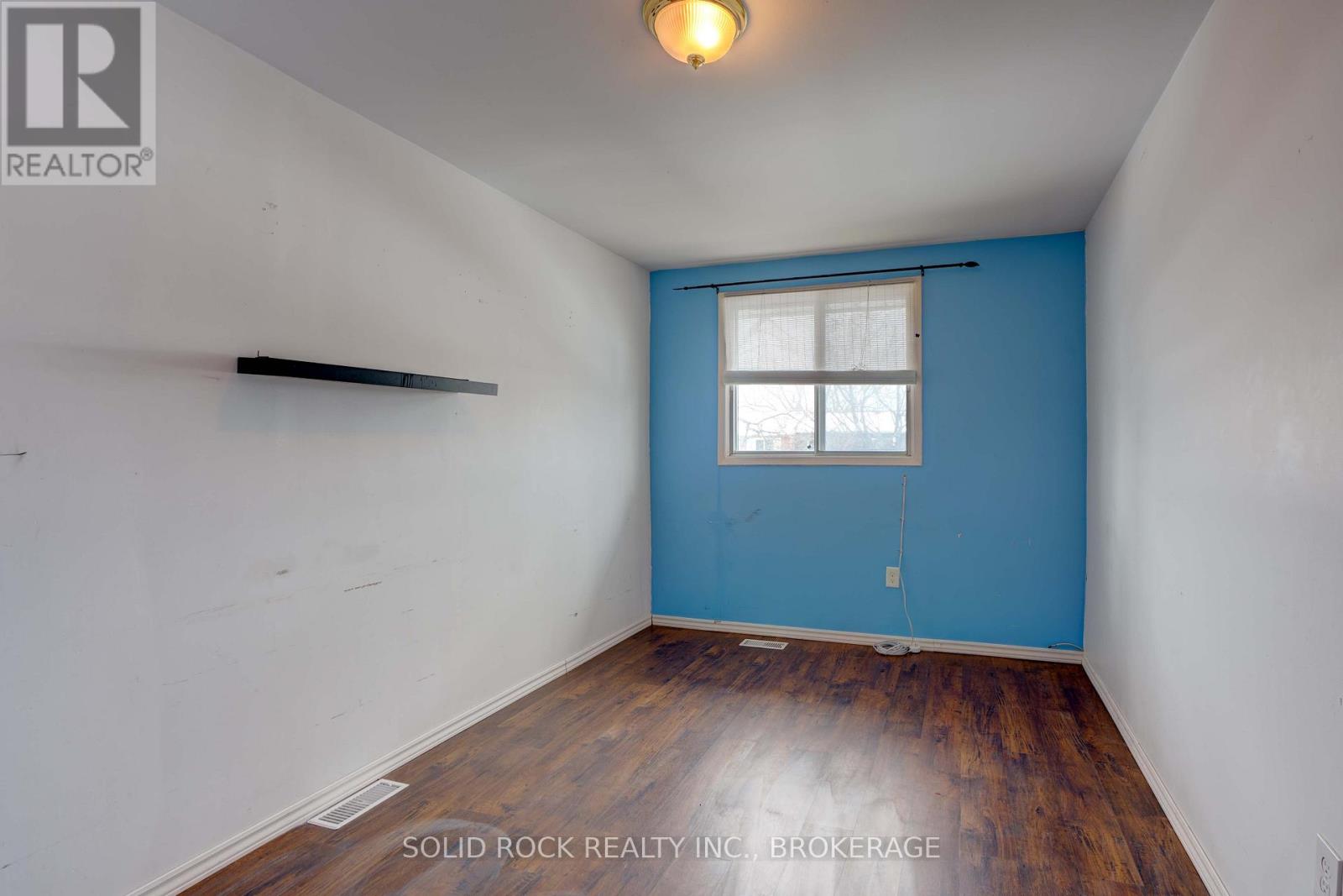 916 OAKVIEW AVENUE,Kingston (South of Taylor-Kidd Blvd),,