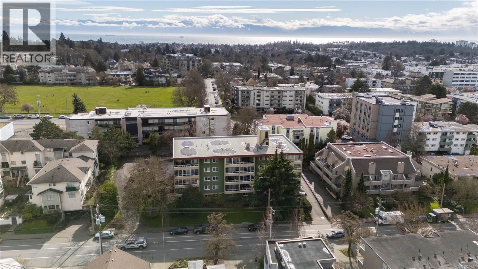 201 1235 Johnson Street, Victoria