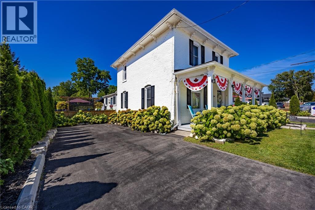 1047 BAY Street - 4