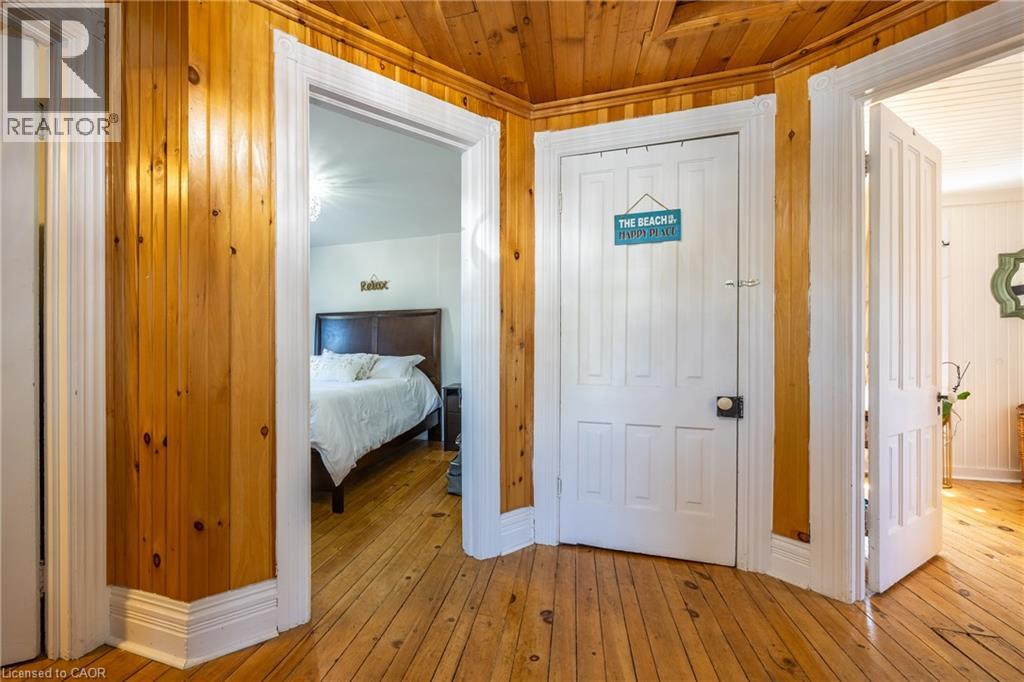 1047 BAY Street - 18