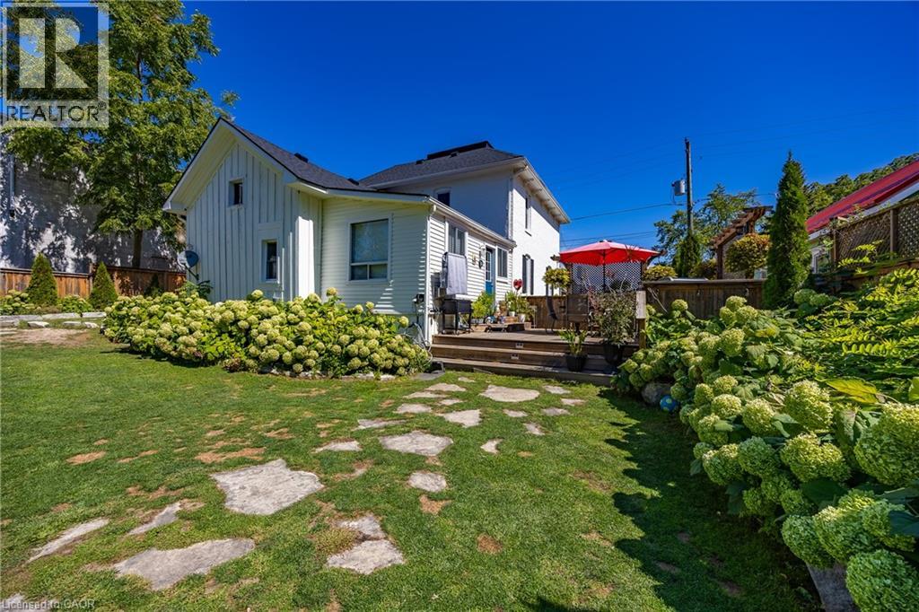 1047 BAY Street - 27