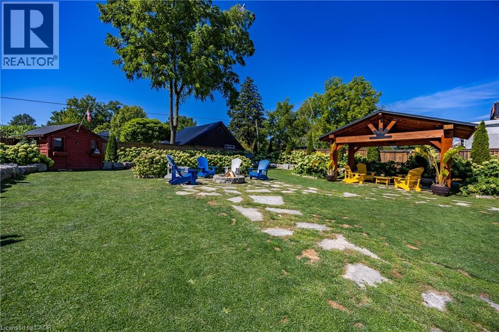 1047 BAY Street - 28