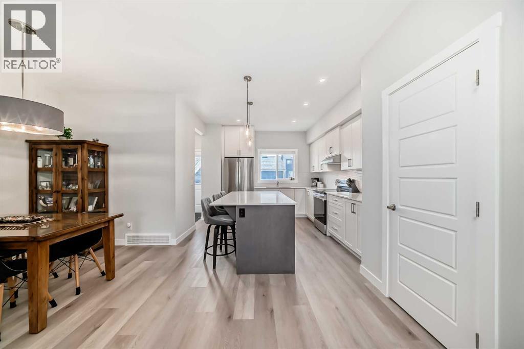 934 Cobblemore Common SW - Photo 4 of 46, Airdrie, Alberta