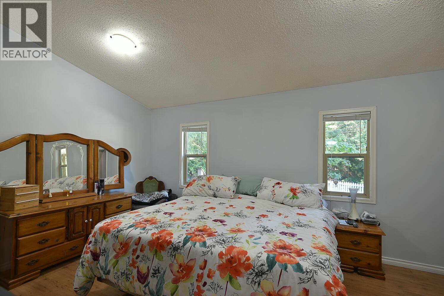 12886 LAGOON ROAD, Madeira Park