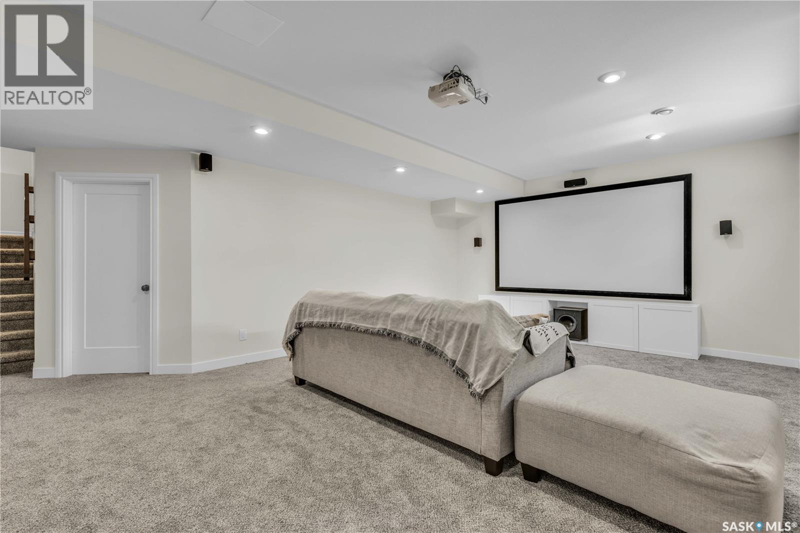 438 Horlick MANOR - 33
