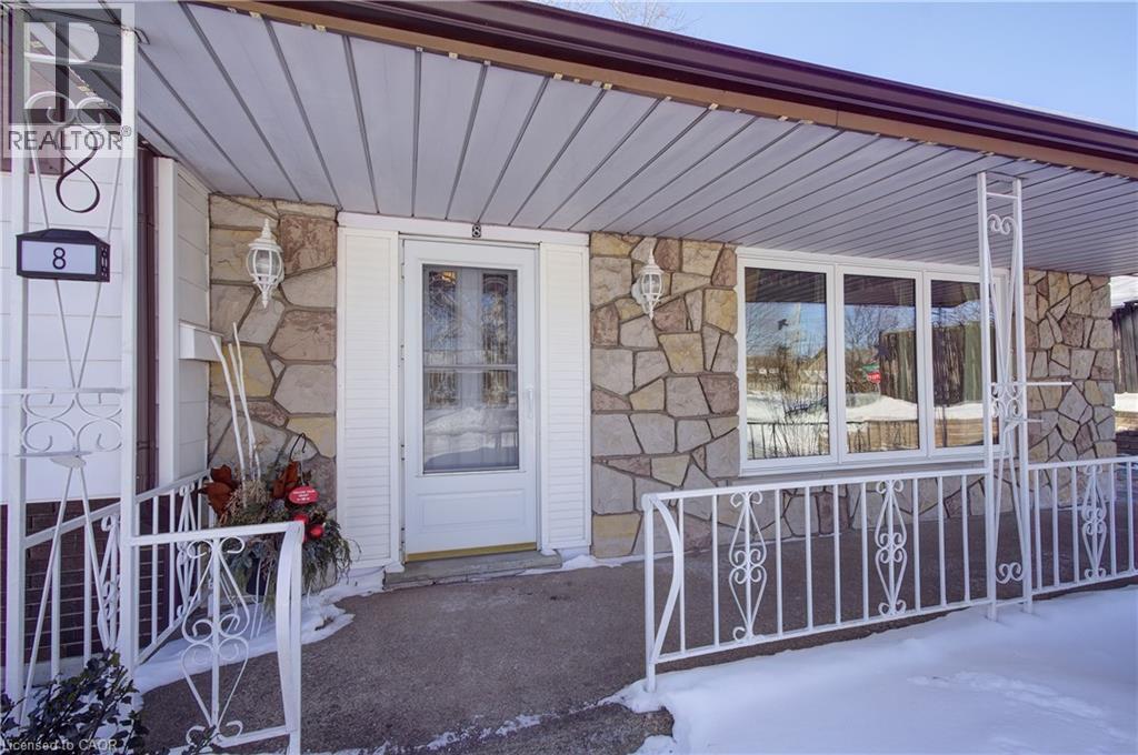 8 JEANETTE Street - Photo 4 of 45, Hamilton, Ontario