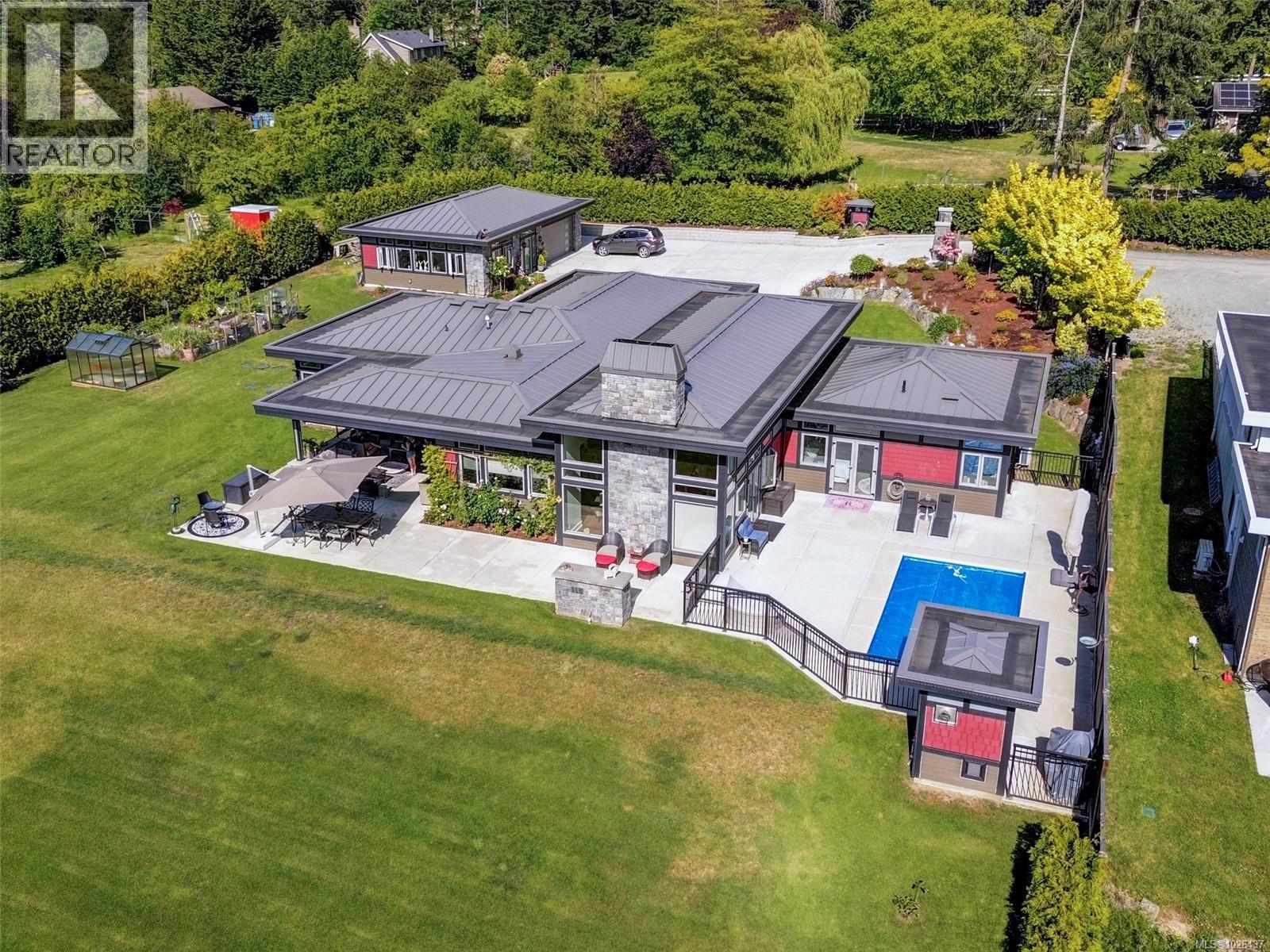 1096 Maple Rd - Photo 4 of 51, North Saanich, British Columbia