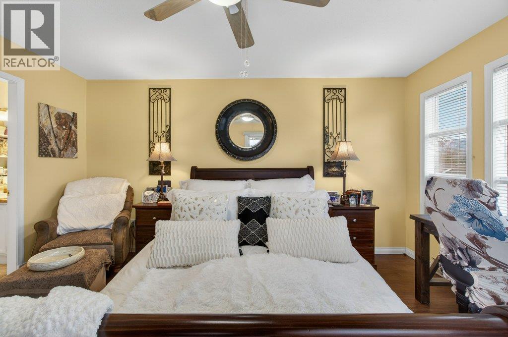 111 Harbourfront Drive NW Unit# 2, Salmon Arm