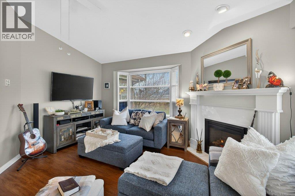 111 Harbourfront Drive NW Unit# 2, Salmon Arm