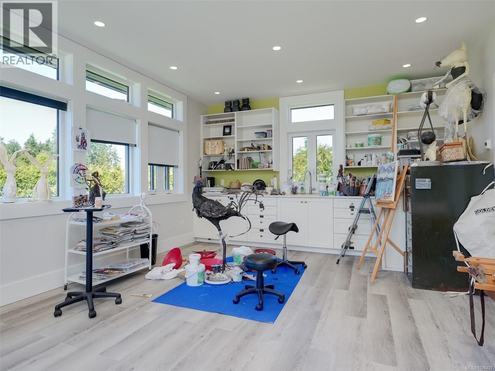  1096 Maple Road, North Saanich