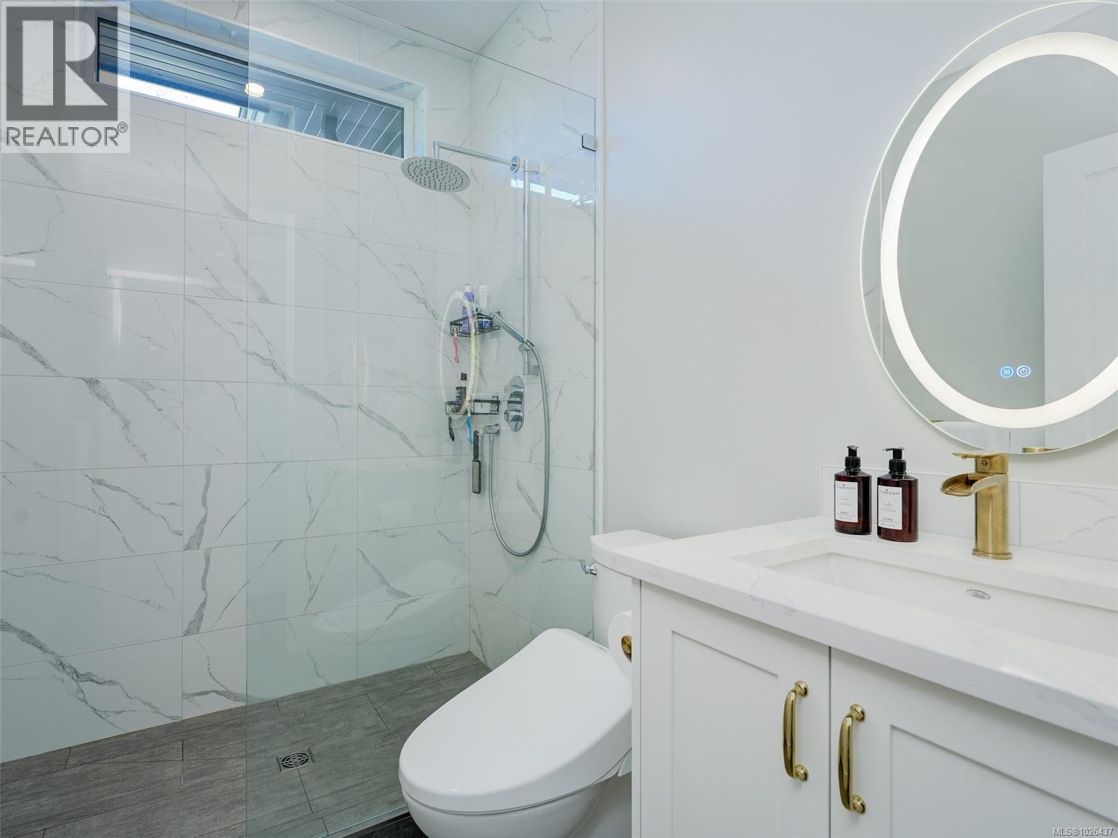  1096 Maple Road, North Saanich