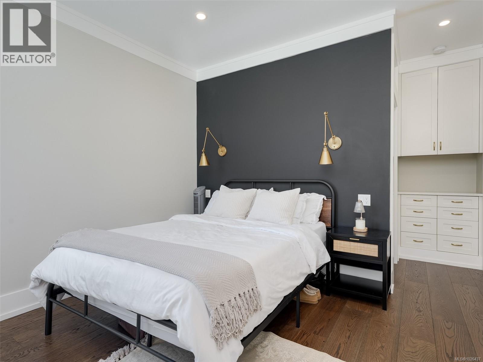  1096 Maple Road, North Saanich