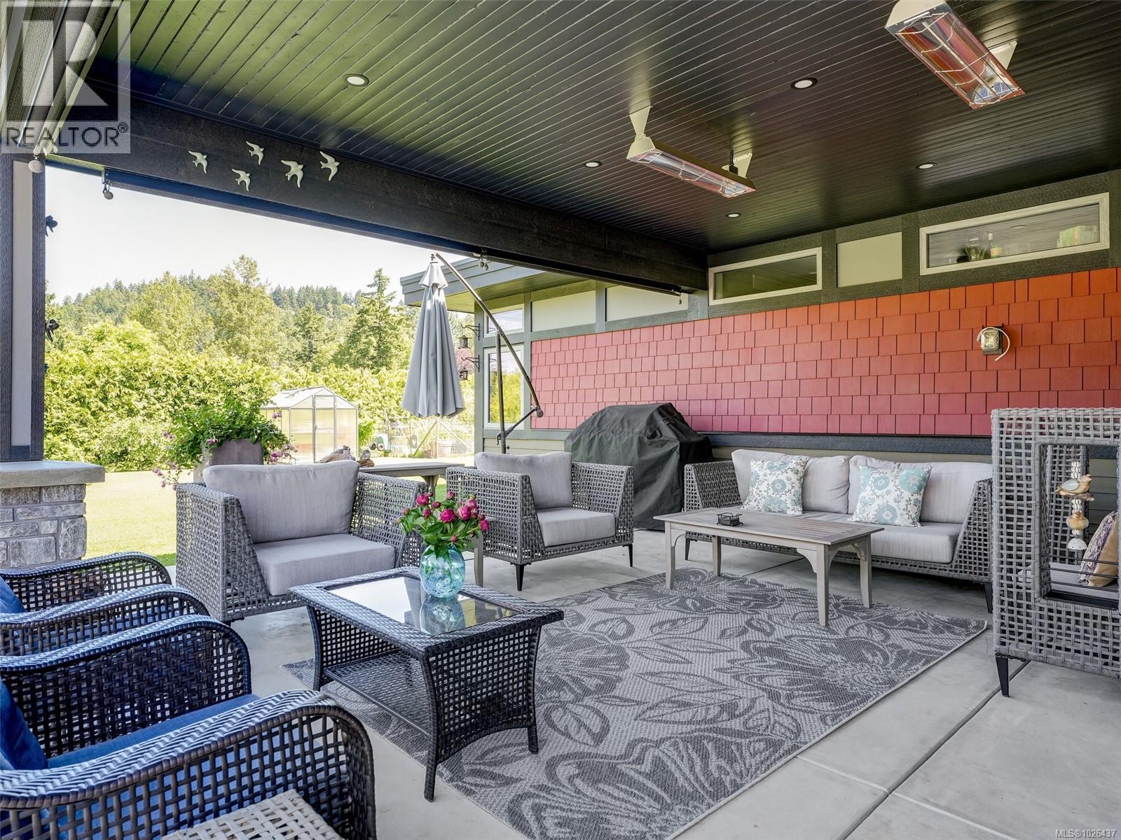  1096 Maple Road, North Saanich