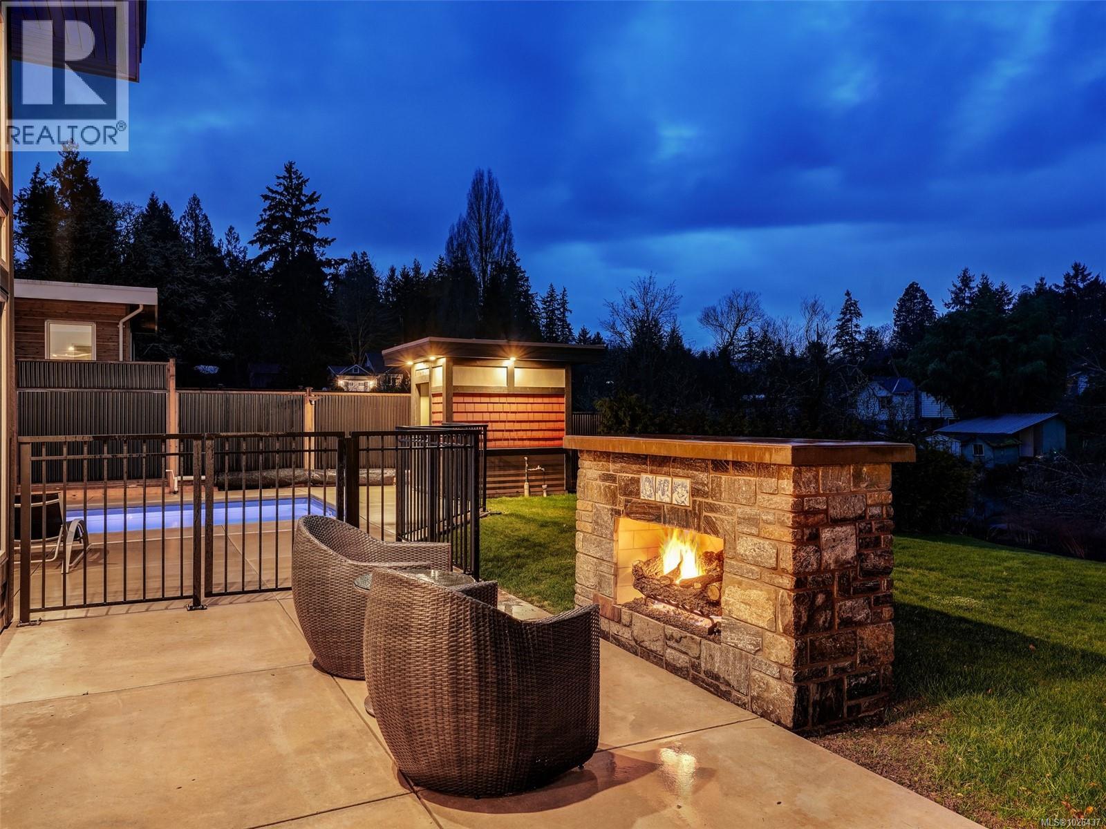  1096 Maple Road, North Saanich