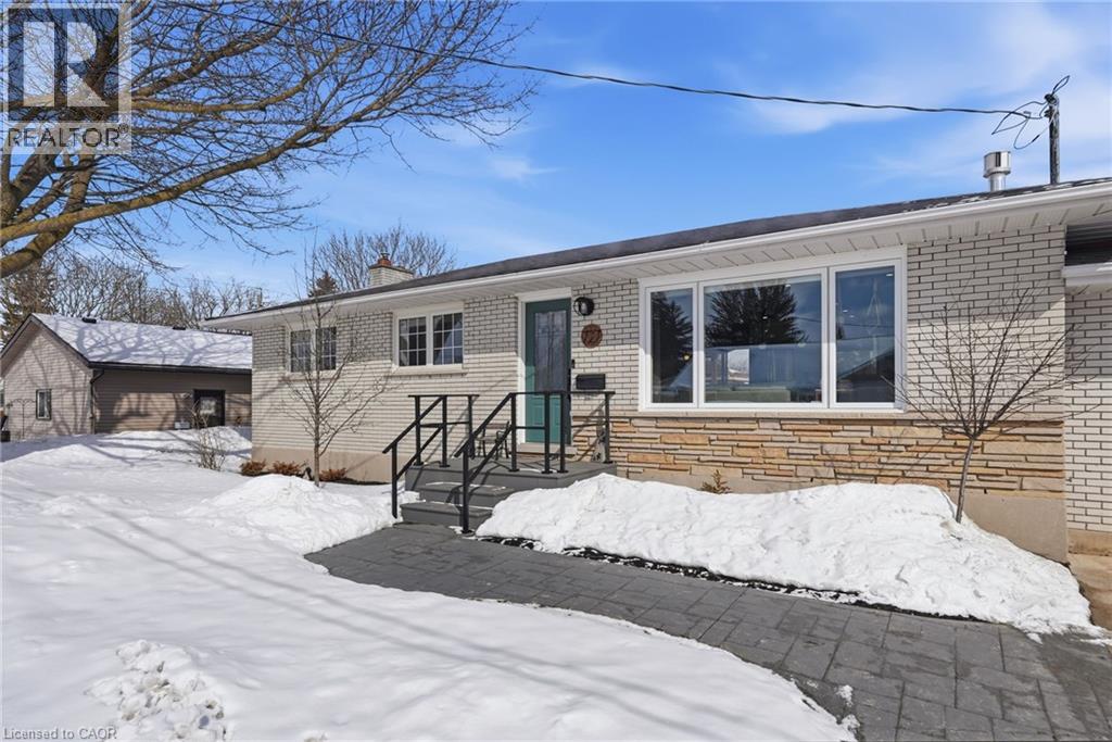 727 PALACE Street E - Photo 2 of 44, Listowel, Ontario