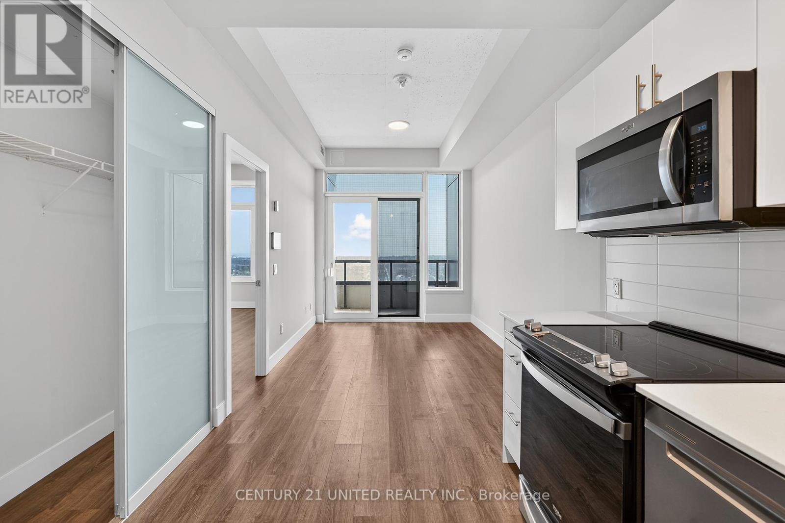 1807 - 80 BOND STREET E - Main photo, Oshawa (O'Neill), Ontario