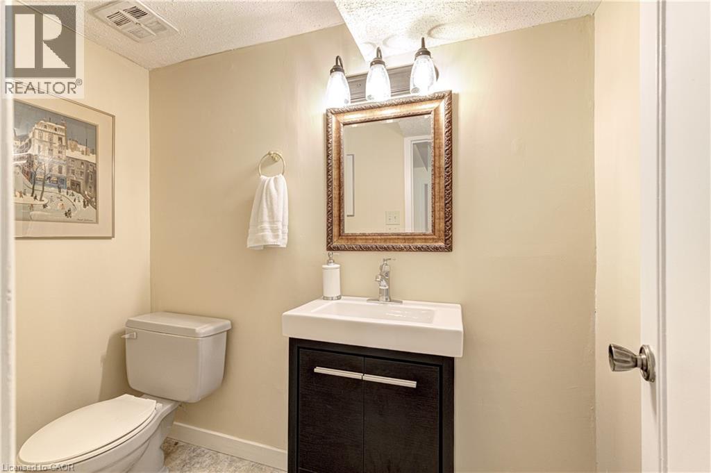 2258 UPPER MIDDLE Road Unit# 4, Burlington, Ontario, L7P2Z9 — Photo 31