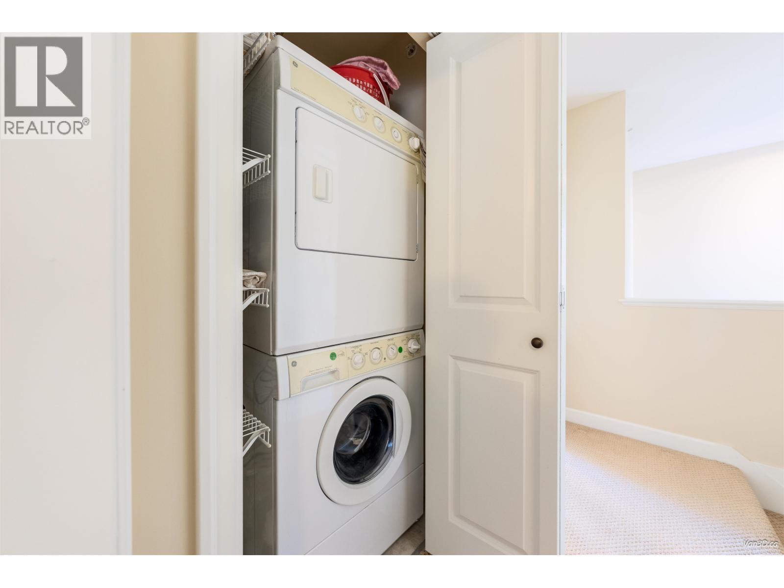 15 3150 SUNNYHURST ROAD, North Vancouver