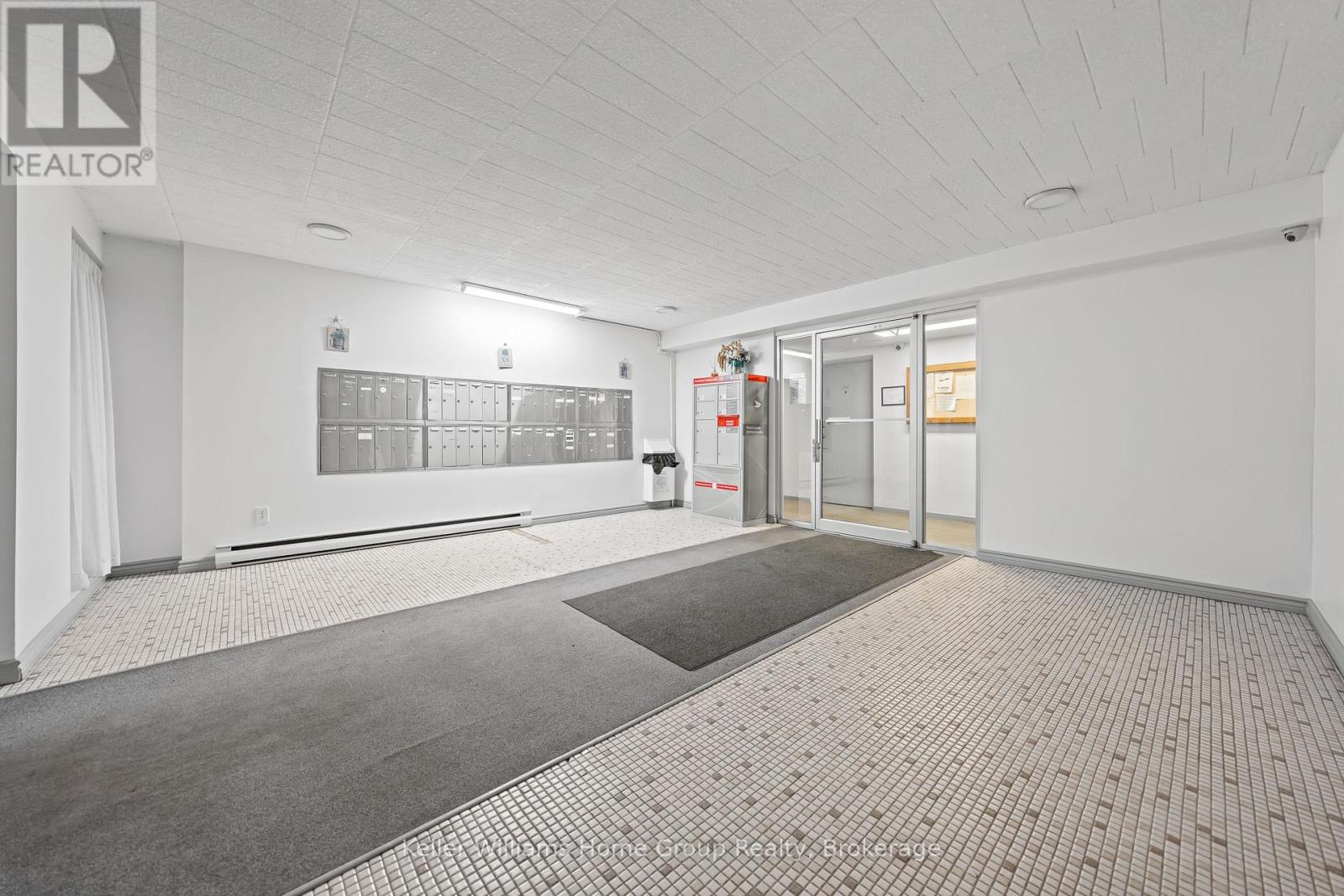 408 - 91 CONROY CRESCENT - Photo 3 of 48, Guelph (Dovercliffe Park/Old University), Ontario