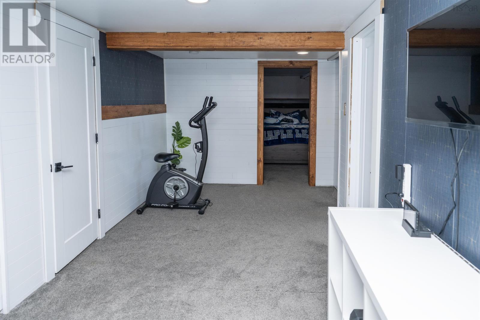 Property 35 of 38 of 63 LEESIDE DRIVE