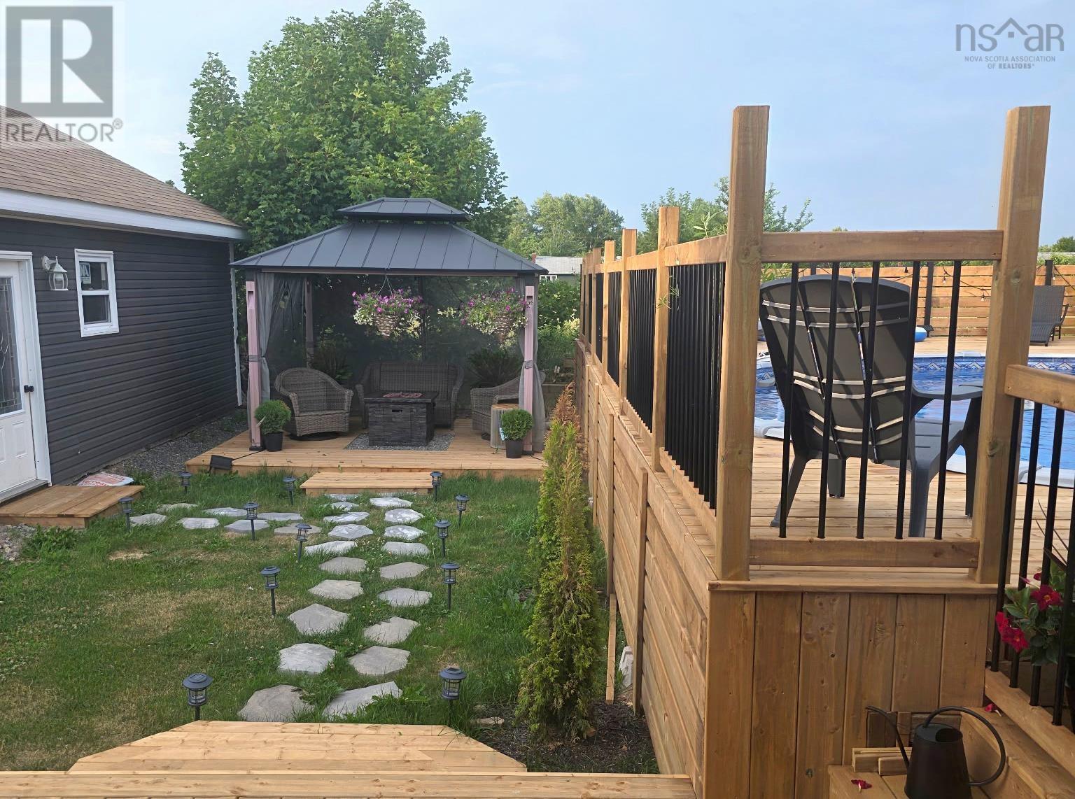 Property 7 of 38 of 63 LEESIDE DRIVE