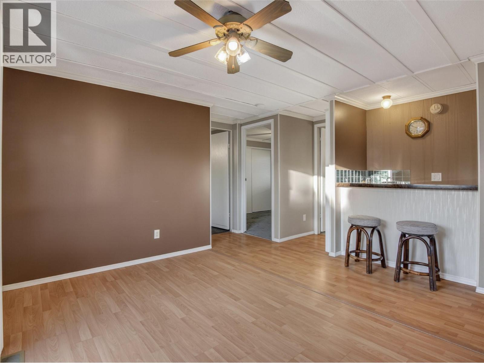 98 OKANAGAN Avenue E, Penticton