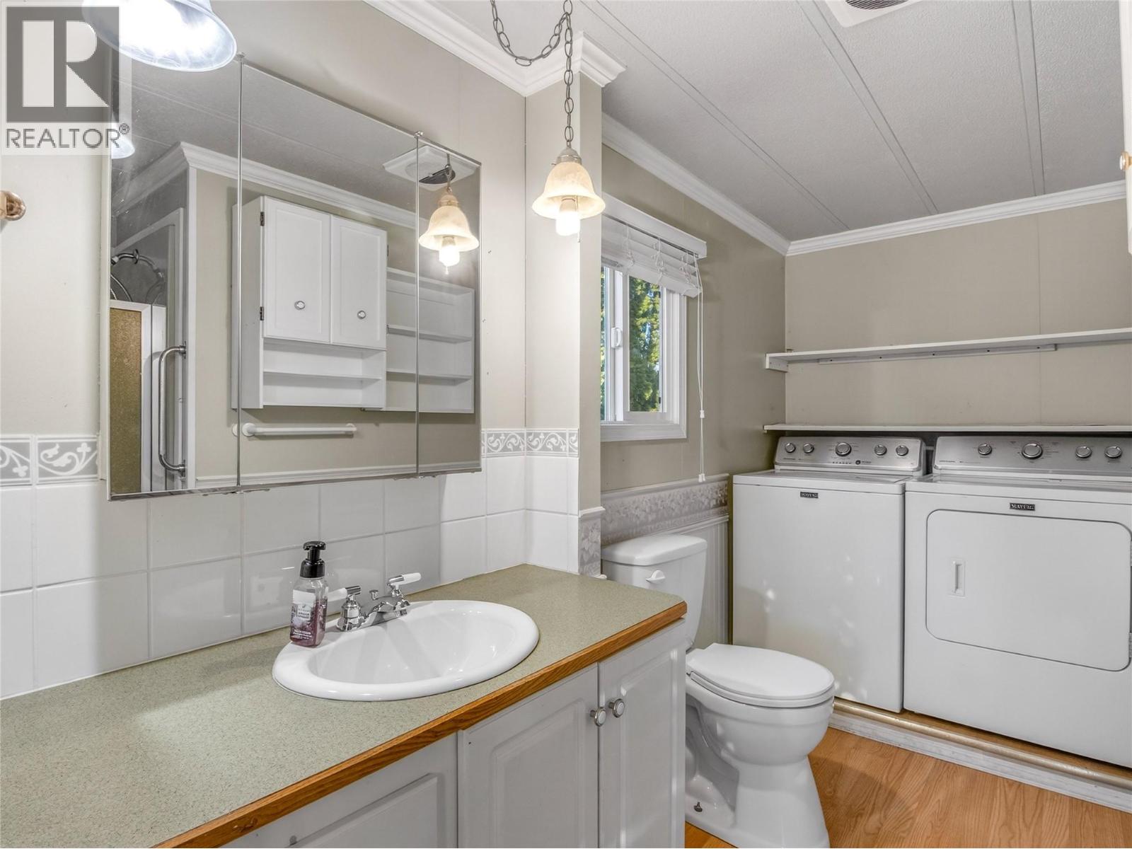 98 OKANAGAN Avenue E, Penticton