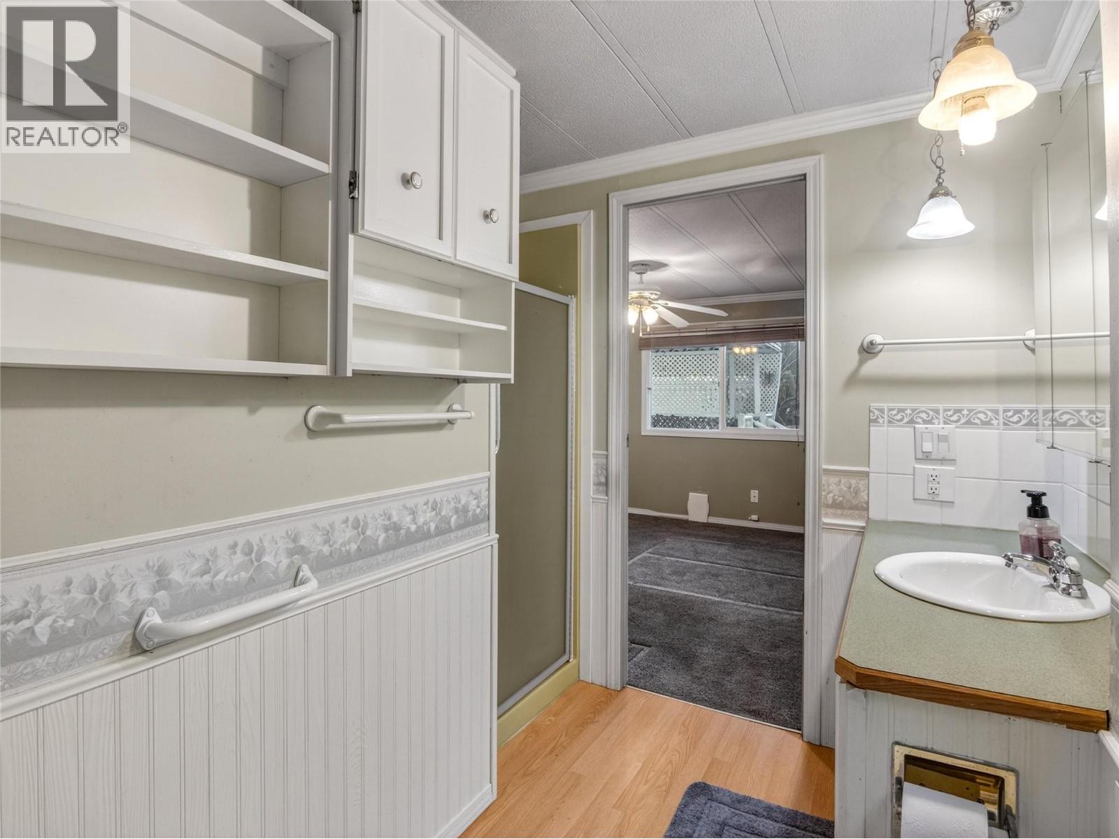 98 OKANAGAN Avenue E, Penticton