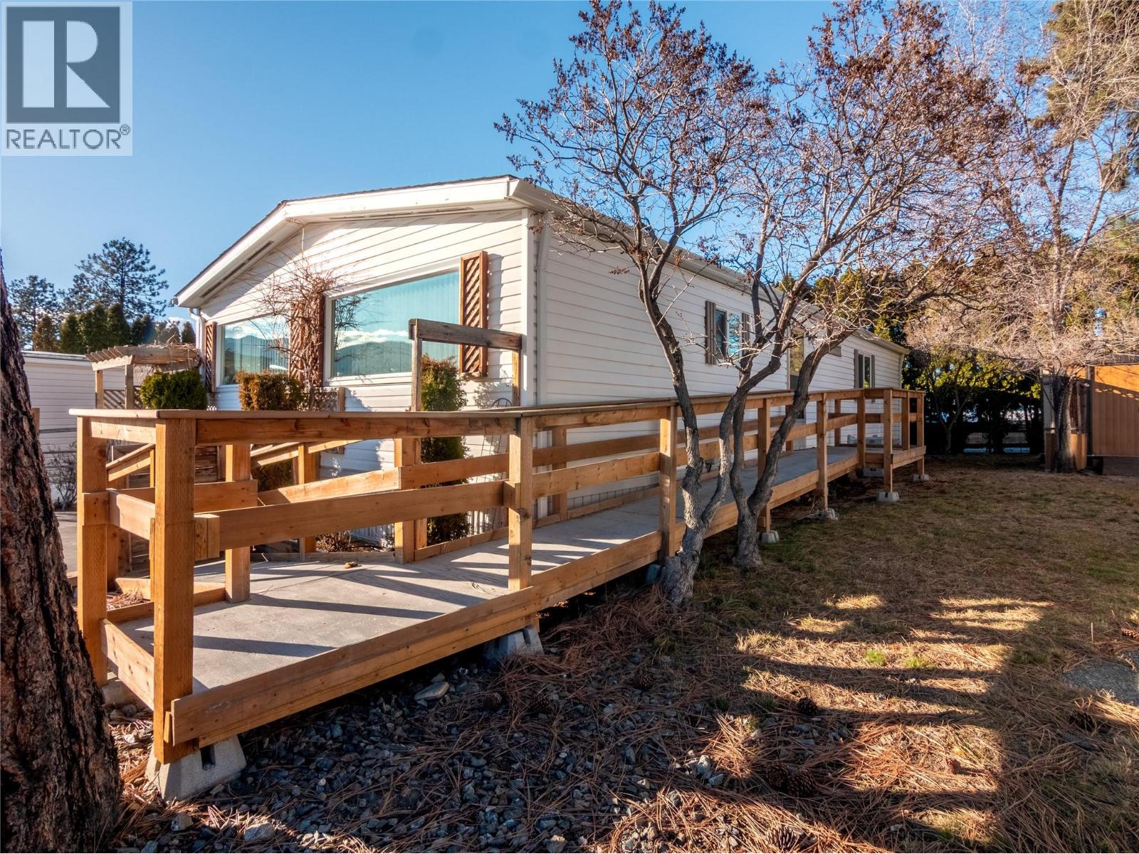 98 OKANAGAN Avenue E, Penticton