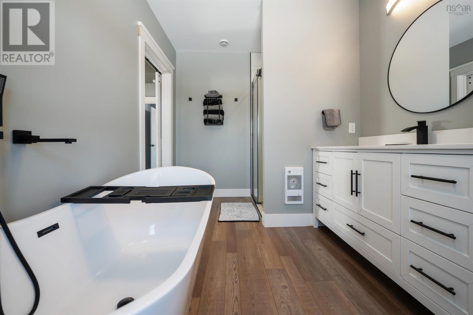 Property 19 of 49 of 136 Thompson Drive