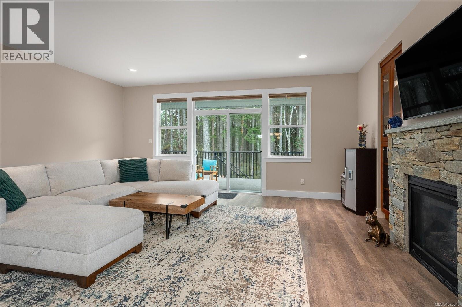 1335 LANGARA DR - 20